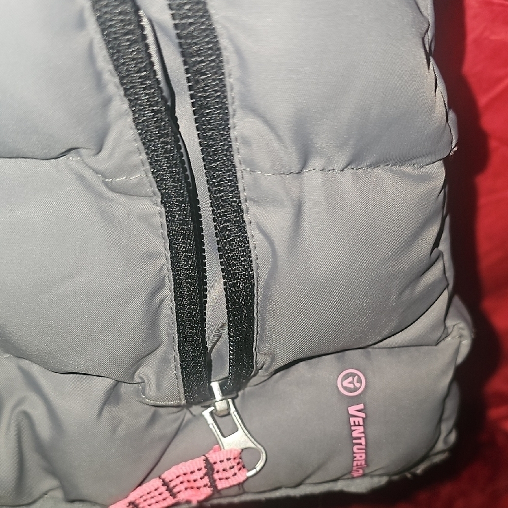 Champion Kids Puffer Jacket in Charcoal and Bright Pink Size Small (6/6X) - Picture 5 of 12